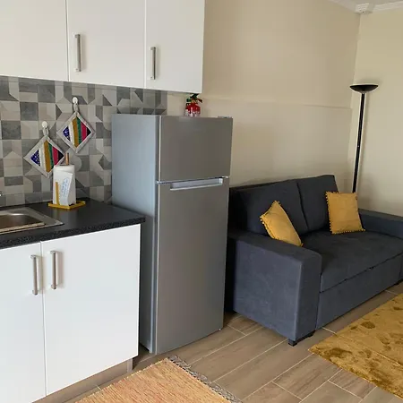 Grannys House 펜션 앙그라두에루이스무