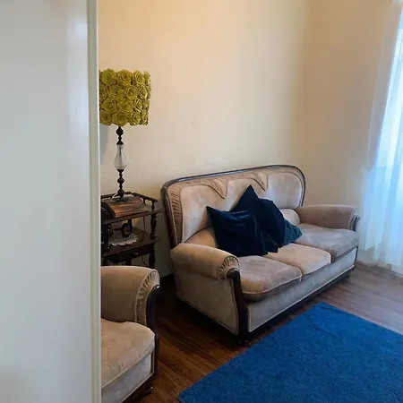 Grannys House 앙그라두에루이스무