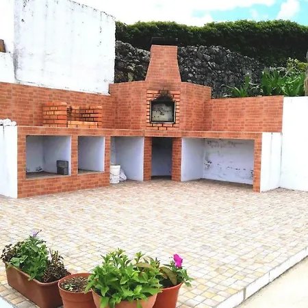 Grannys House 펜션 앙그라두에루이스무